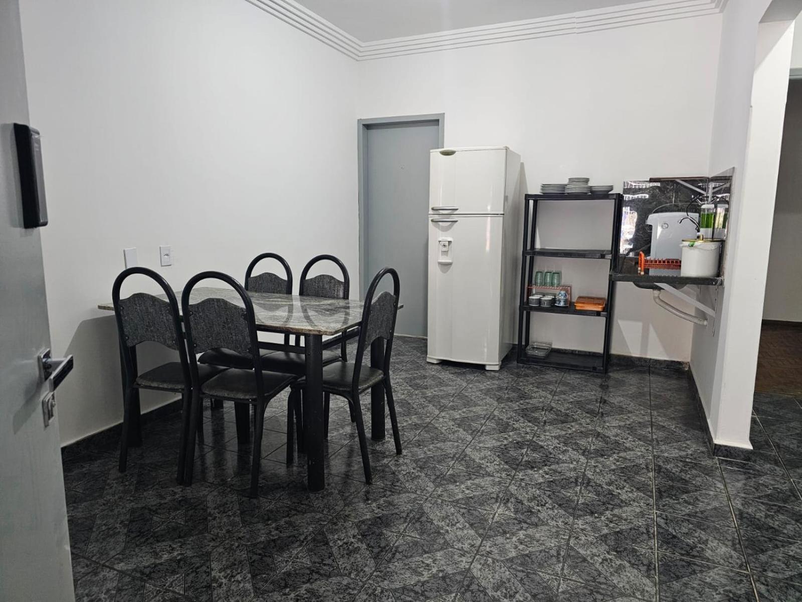 Cig Hostel Гоянія Екстер'єр фото
