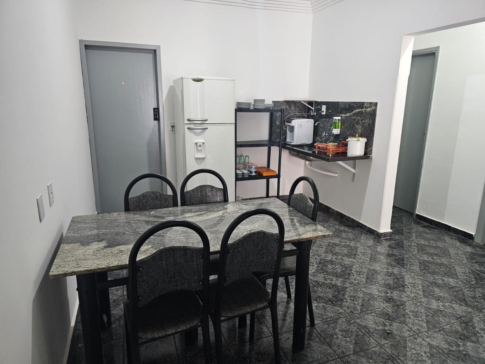 Cig Hostel Гоянія Екстер'єр фото