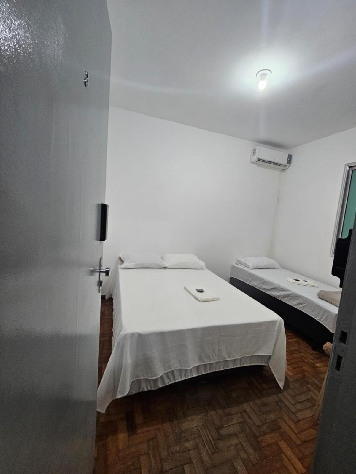 Cig Hostel Гоянія Екстер'єр фото